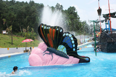 La piscine d'eau d'intérieur d'enfants d'équipement de terrain de jeu de l'eau glisse la fibre de verre de papillon