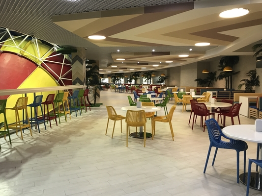 Projet de parc de toboggans aquatiques en piscine en fibre de verre à l' intérieur