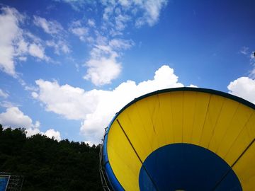 L'équipement de parc d'Aqua, glissière d'eau colorée de fibre de verre pour le parc géant d'Aqua/a adapté la glissière aux besoins du client de parc aquatique