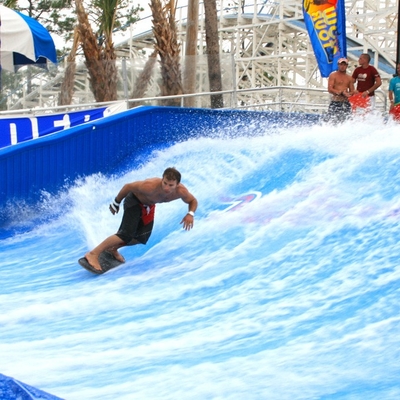 Tour extrême surfant durable 21.7m*13.4m d'amusement de sport de cavalier d'écoulement pour le parc aquatique