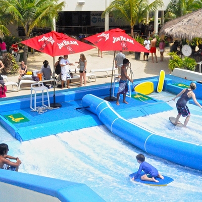 Surfer artificiel de tour de l'eau de Flowrider d'attractions de l'eau pour deux surfers