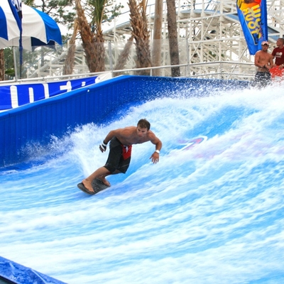 Conseils adaptés aux besoins du client d'utilisation de personnes de double de tour de l'eau de Flowrider de couleur pour le parc aquatique