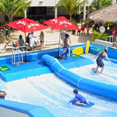 Surfer artificiel de tour de l'eau de Flowrider d'attractions de l'eau pour deux surfers