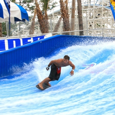 Simulation de l'embarquement de ressac d'équipement de parc à thème de surf de l'eau de Flowider