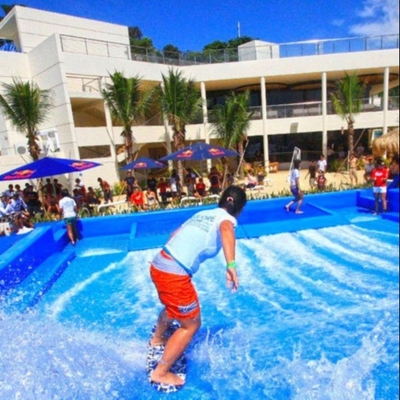 Simulation de l'embarquement de ressac d'équipement de parc à thème de surf de l'eau de Flowider