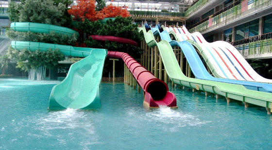 304 OEM de largeur de diapositives d'eau de fibre de verre de vis d'acier inoxydable 1m pour le parc aquatique