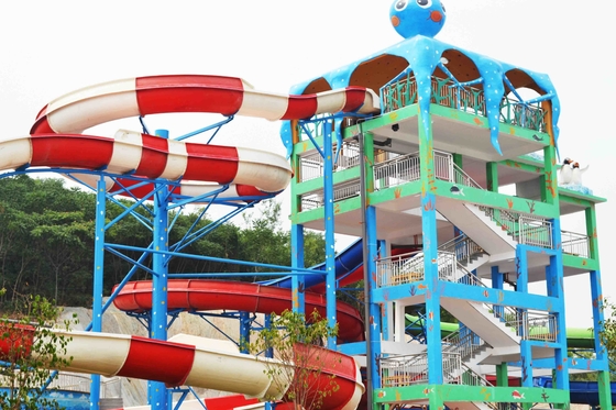 Glissière de parc d'Aqua, taille d'intérieur de diapositives d'eau de fibre de verre de jeu de famille 6m pour le parc aquatique adapté aux besoins du client