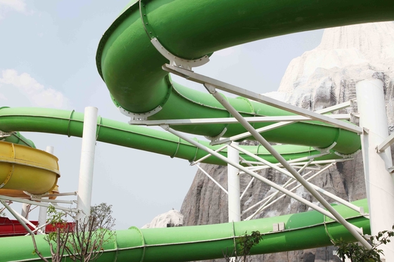 Équipement coloré de parc d'Aqua, glissières d'eau faites sur commande avec le cadre d'acier au carbone galvanisé