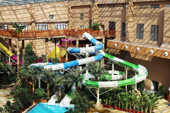 Grandes glissières d'eau visuelles fortes drôles pour le grand parc aquatique extérieur de spirale de station de vacances