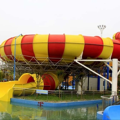 Glissière d'eau passionnante adaptée aux besoins du client de jardin, glissières d'eau géantes d'arrière-cour de l'espace rouges/jaune pour le parc
