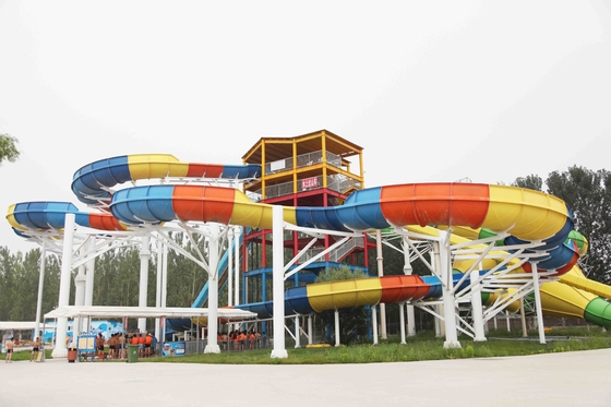 Glissières d'eau galvanisées d'eau d'acier au carbone grandes de parc aquatique fait sur commande des glissières FPR