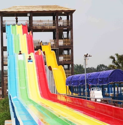 Glissières d'eau énormes fraîches d'arc-en-ciel d'amusement avec les ruelles faites sur commande de la longueur 4