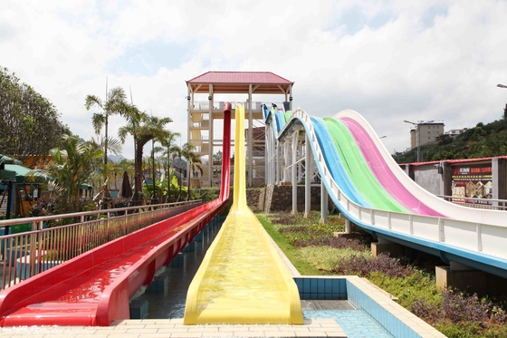 Glissières d'eau commerciales pour les enfants, équipement extérieur de terrain de jeu pour le parc aquatique