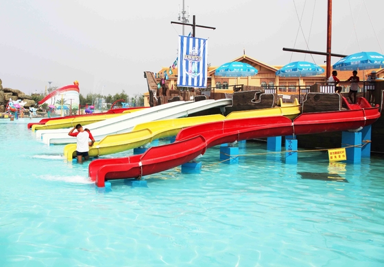 Jeux adaptés aux besoins du client de parc d'attractions de glissières d'eau d'enfants avec l'appui en acier galvanisé