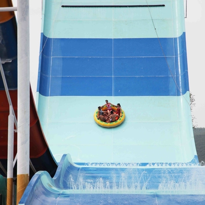 Glissière d'eau de piscine de champignon d'arc-en-ciel d'amusement/équipement extérieur de jeu de l'eau