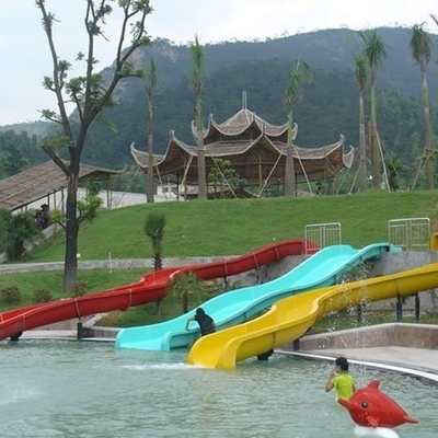 La glissière d'eau d'enfants de fibre de verre pour un parc aquatique bleu/jaune/a adapté aux besoins du client pour le parc aquatique d'enfants