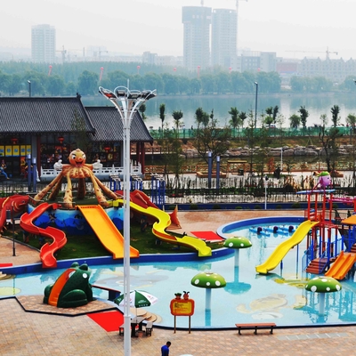 La glissière d'eau d'enfants de fibre de verre pour un parc aquatique bleu/jaune/a adapté aux besoins du client pour le parc aquatique d'enfants