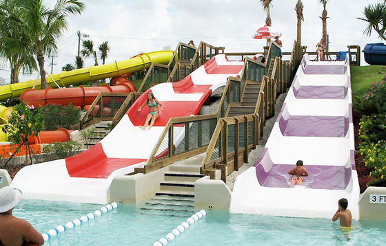 Glissières d'eau des enfants de fibre de verre, glissières d'eau commerciales pour la piscine d'eau de station de vacances/parc aquatique d'enfants