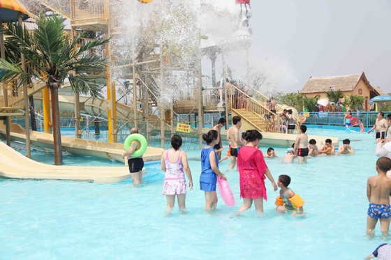 Les glissières d'eau de fibre de verre du parc aquatique des enfants adaptés aux besoins du client amuse pour le parc aquatique
