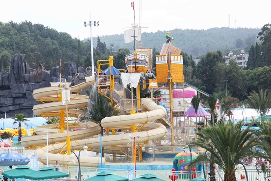 Équipement gigantesque adapté aux besoins du client de parc d'attractions de parc aquatique de sports d'Aqua de Chambre de l'eau