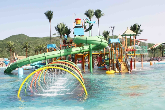 La fibre de verre commerciale de terrain de jeu d'Aqua de famille avec des glissières de parc aquatique/a adapté le parc aquatique aux besoins du client Equipemnt