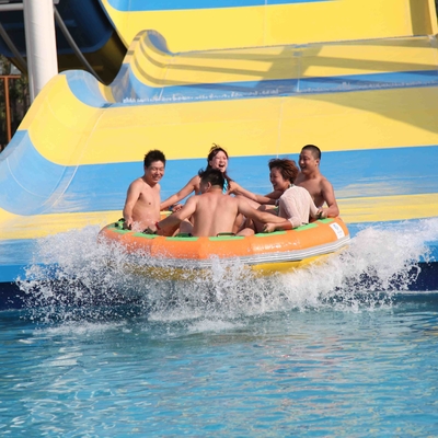 Équipement de parc d'Aqua de fibre de verre, glissière d'eau géante de boomerang pour la station de vacances
