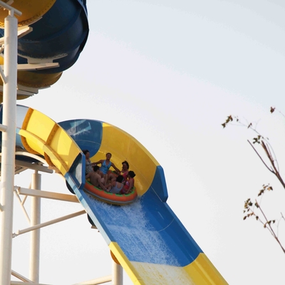 Équipement de parc d'Aqua de fibre de verre, glissière d'eau géante de boomerang pour la station de vacances