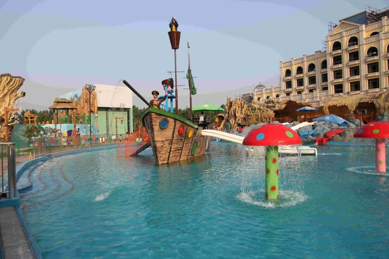Bateau de pirate d'équipement de jeu d'Aqua de fibre de verre utilisé pour construire des parcs aquatiques