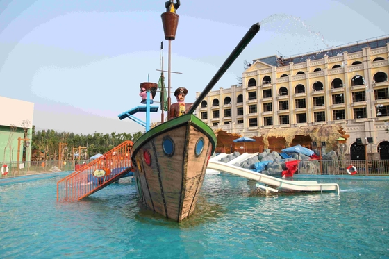 Équipement de parc aquatique de jeu d'Aqua de corsaire/grand bateau de pirate de fibre de verre de station de vacances