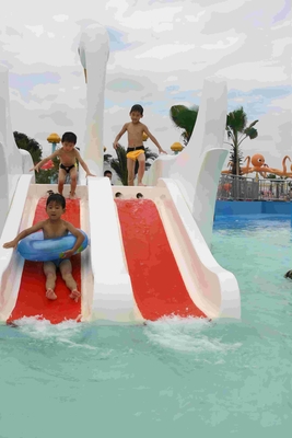 Petites glissières adaptées aux besoins du client de piscine d'eau de fibre de verre conçues pour des jeux de parc aquatique