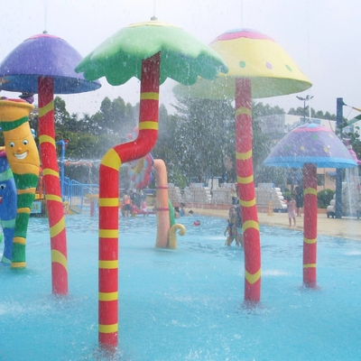 L'équipement coloré de fibre de verre de parc de jet de carpe pour des enfants/enfants arrosent le terrain de jeu