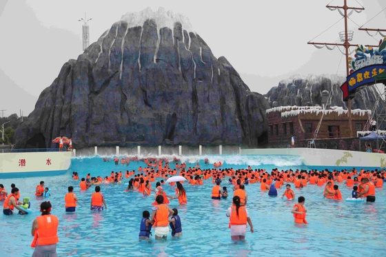 Équipement de piscine de vague de parc aquatique, machine de vague de Waterpark pour l'amusement de famille en parc d'Aqua
