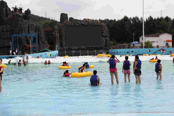 Machine extérieure de vague de piscine de vague de parc aquatique de fibre de verre pour le divertissement de famille