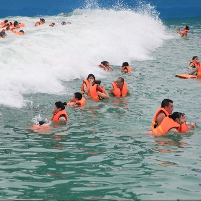 Puissance forte de la plus grande de parc aquatique de vague construction extérieure de piscine avec le filtre d'acier inoxydable