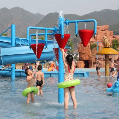 Équipement coloré de parc de jet de carpe pour des enfants/enfants dans l'équipement de fibre de verre de parc aquatique
