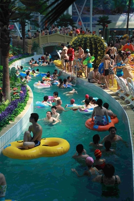 Parc aquatique de rivière de stations de vacances extérieures/équipement paresseux Waterpark de fibre de verre adapté aux besoins du client