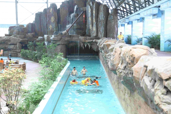 La piscine paresseuse de rivière enveloppée par bulle pour le parc aquatique d'amusement détendent Entainment
