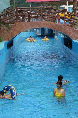 L'eau fluide de compresseur d'Aqua de rivière paresseuse à haute pression de parc le long