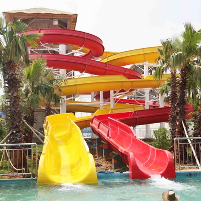 La piscine d'eau faite sur commande d'arrière-cour d'amusement glisse pour la famille, parc d'attractions/équipement de parc aquatique