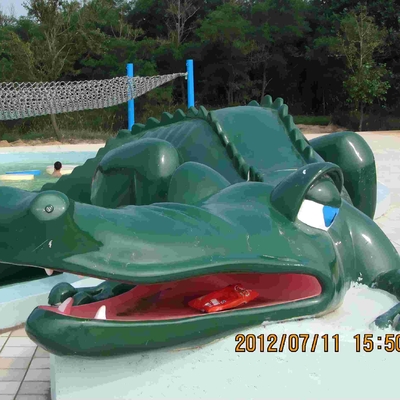 Glissière de crocodile d'équipement de parc aquatique, petite glissière d'eau commerciale de fibre de verre