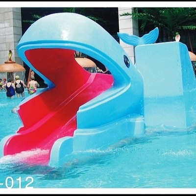 La piscine d'eau extérieure glisse des glissières d'eau de piscine d'enfants de forme de bande dessinée de baleines de parc aquatique pour le parc aquatique d'enfants
