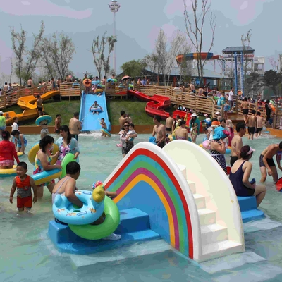 Petite glissière de pont en arc-en-ciel, glissière de parc aquatique d'enfants de petit Waterpark pour des enfants