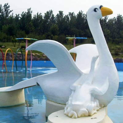 La petite piscine d'eau de fibre de verre de cygne de bande dessinée d'enfants glisse pour le parc d'Aqua/piscine