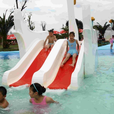 Cygne d'équipement de parc aquatique le petit badine la glissière d'eau, glissières de piscine d'eau de fibre de verre pour des enfants