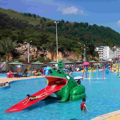 Glissières de piscine d'eau de forme de grenouille, glissière de fibre de verre de parc d'Aqua petite pour des enfants