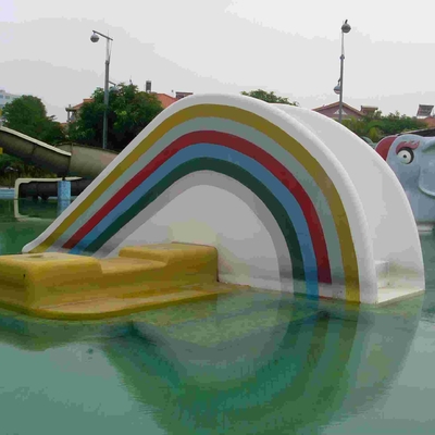 Petite glissière de pont en arc-en-ciel, glissière de parc aquatique d'enfants de petit Waterpark pour des enfants