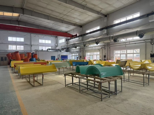 Conception de l'équipement du parc aquatique RTM Corps des diapositives en fibre de verre pour les piscines Vison Parcs aquatiques
