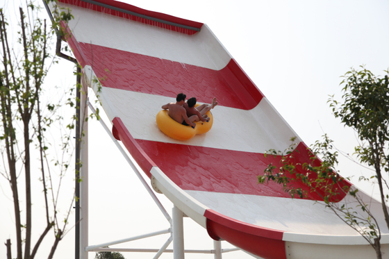 Glissières d'eau faites sur commande de Funnuy, glissière d'Aqua de boomerang de parc d'attractions pour l'amusement de famille de 2 personnes
