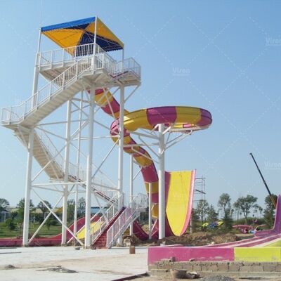 Toboggan aquatique boomerang en fibre de verre personnalisé pour 2 personnes - 13,8 m de hauteur Vison Waterparks