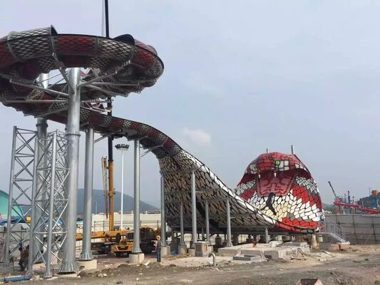 Toboggan aquatique King Cobra en fibre de verre avec plateforme de 16,4 m de haut, capacité de 480 personnes et structure en acier galvanisé à chaud